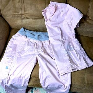 Women’s super soft scrub set